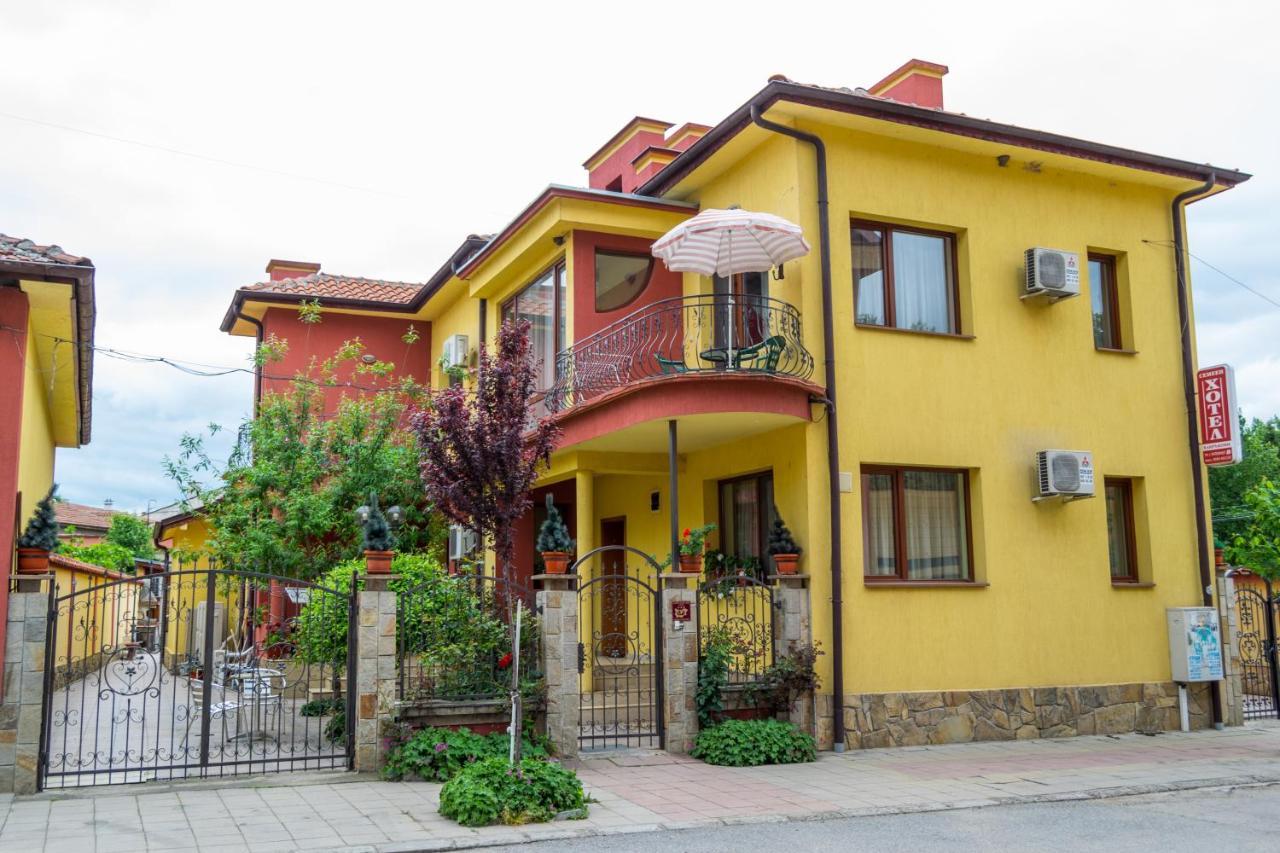 Family Hotel Kavrakovi Pavel Banya Dış mekan fotoğraf